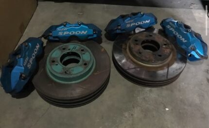 Used spoon twinblock calipers