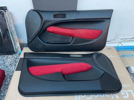 Door panel Ek9 TypeR Good condition, bright red.