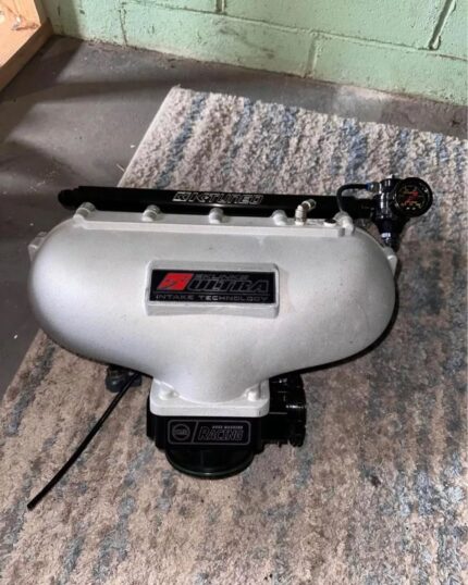 skunk2 Centerfeed manifold off K series.
