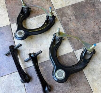 Used Front & Rear upper control arms / from 96’ DC2 Integra Type R...