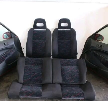 EK4 SIR Red Confetti Interior