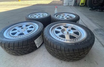 16x7 4x114 50offset will come with 1” 4x100 adapters to 4X114