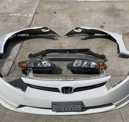 2008 Honda Civic Si sedan Complete front end.
