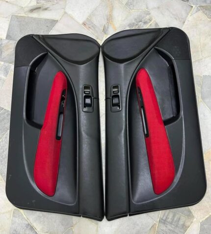 Ek9 door cards available, still very clean 9.5/10 condition