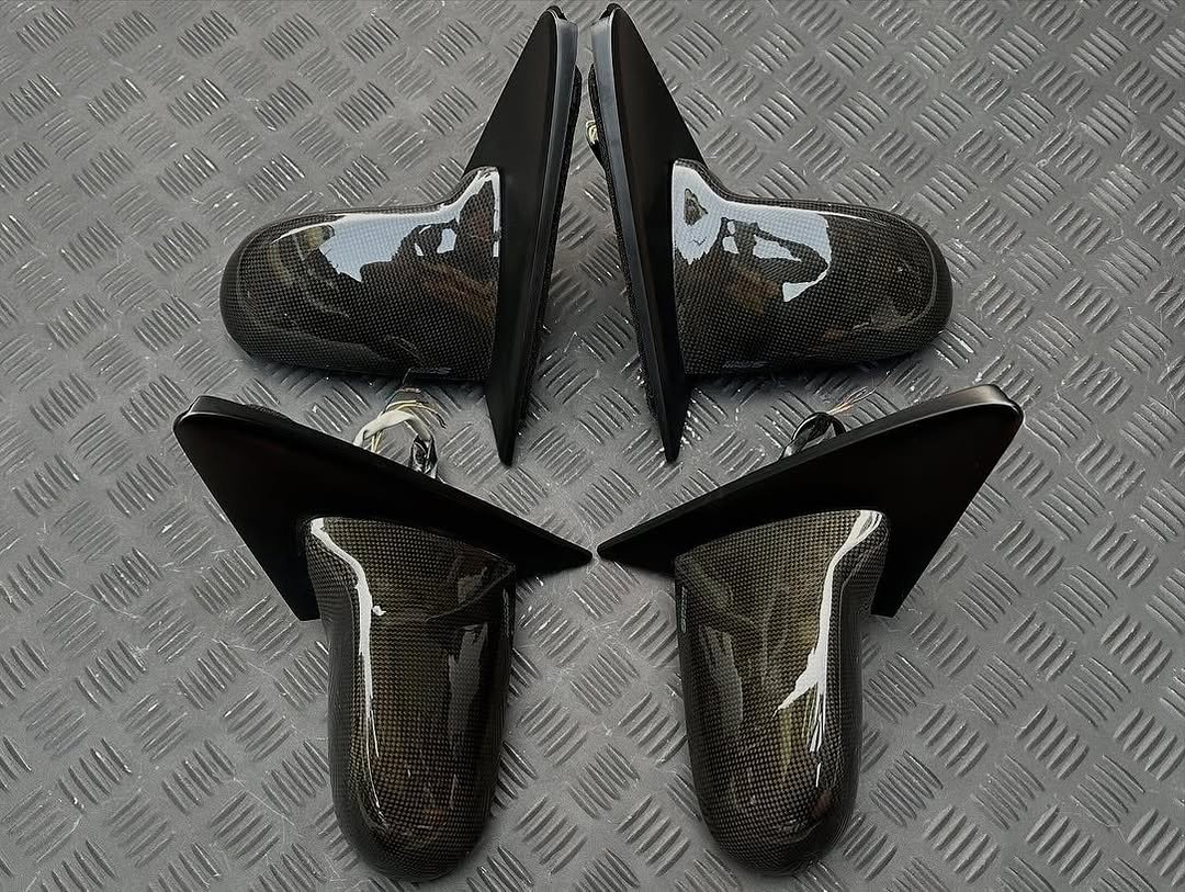 photo_5215688429361296449_y