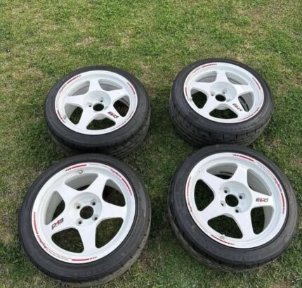 Desmond EVO Regamaster I| gloss white 16x8 +35 4x100 205/45R16, still pretty clean.