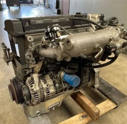 B18C1 GSR bottom end with B16 head. Type R cams with AEM cam gears.