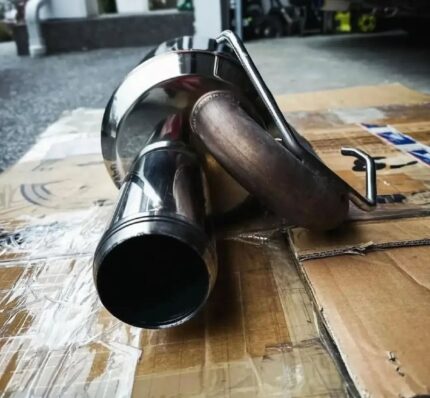 Mugen Twin Loop exhaust manifold.